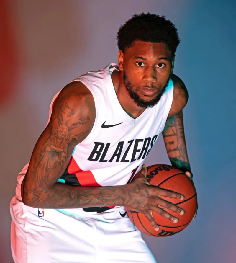 开云-23岁生日快乐！NBA官方晒照为布雷克-韦斯利庆生